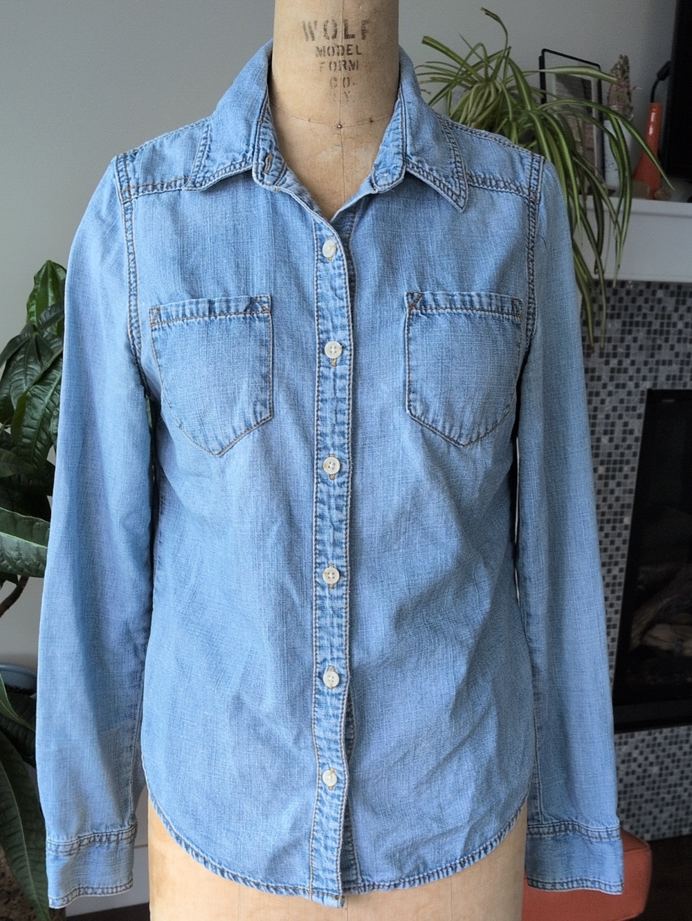 Women's Light Blue Chambry Button-Up Shirt